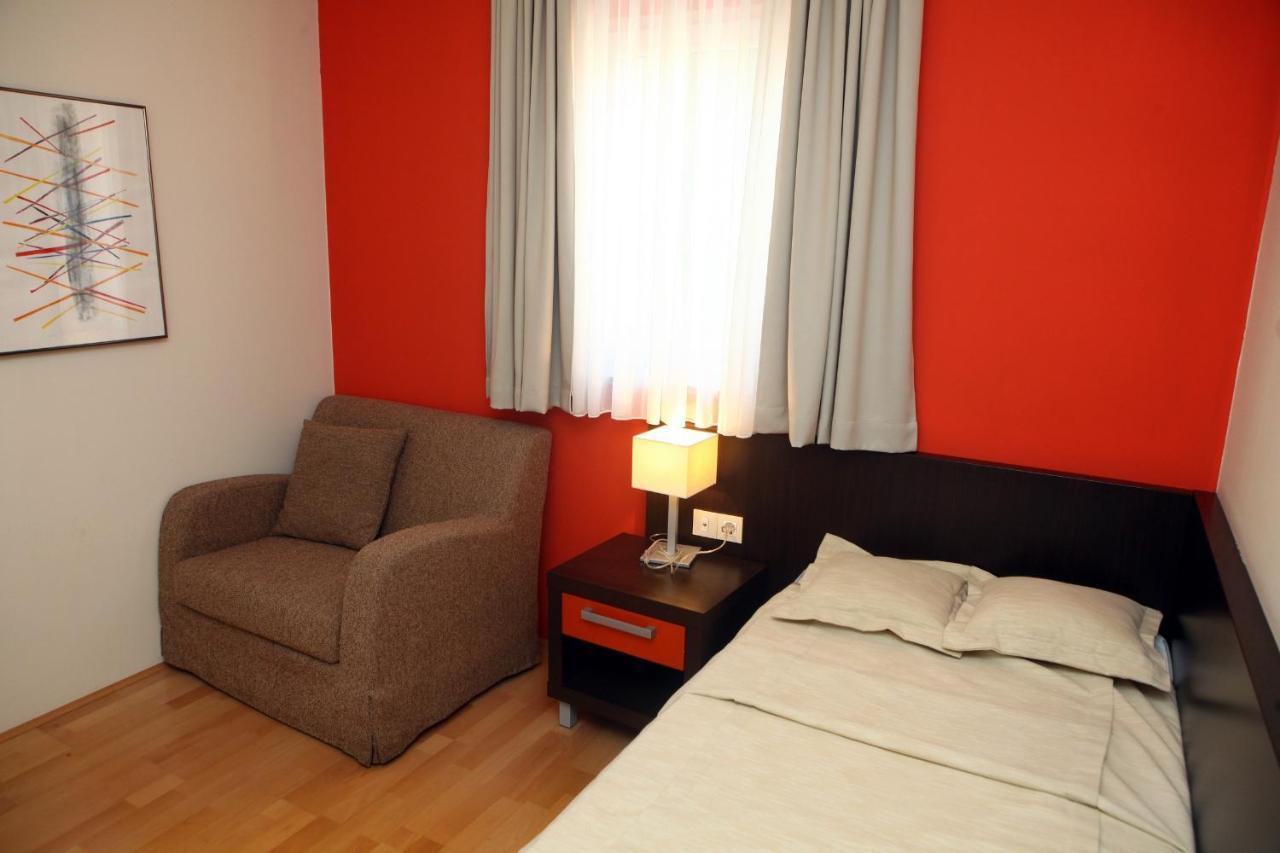 Garbin 711 Marina Portoroz Apartment Luaran gambar