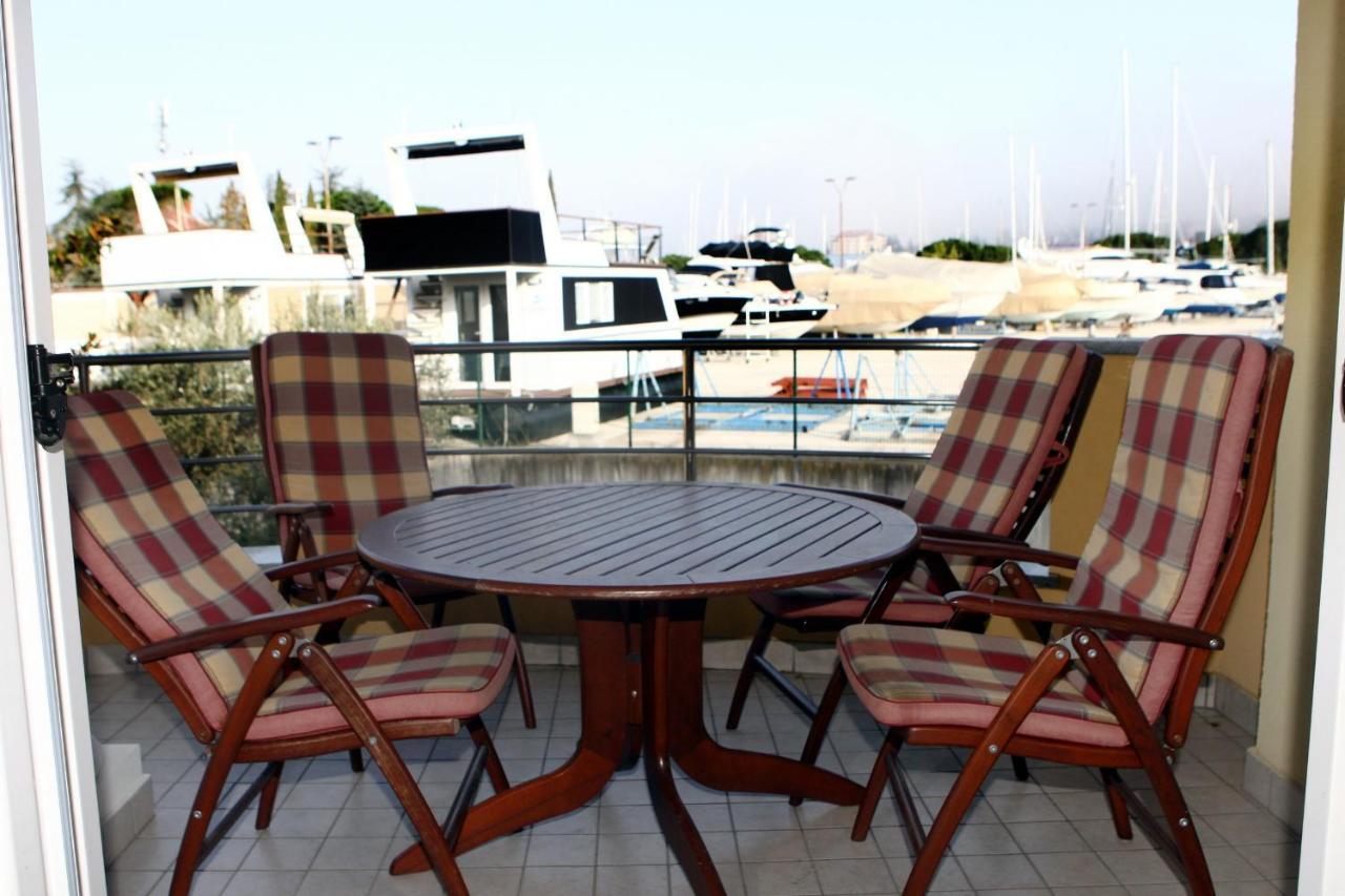 Garbin 711 Marina Portoroz Apartment Luaran gambar