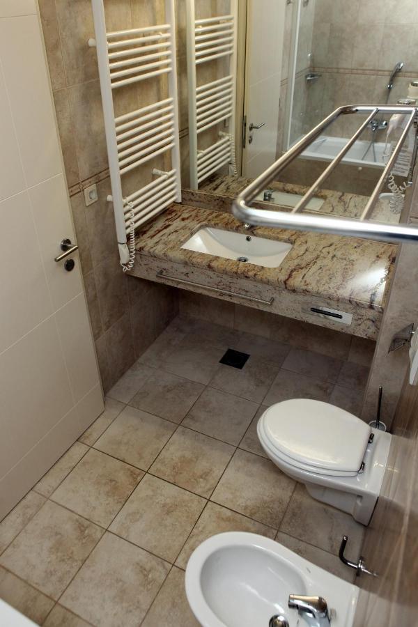 Garbin 711 Marina Portoroz Apartment Luaran gambar