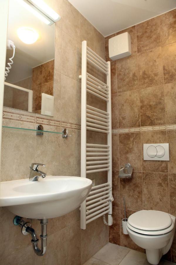 Garbin 711 Marina Portoroz Apartment Luaran gambar